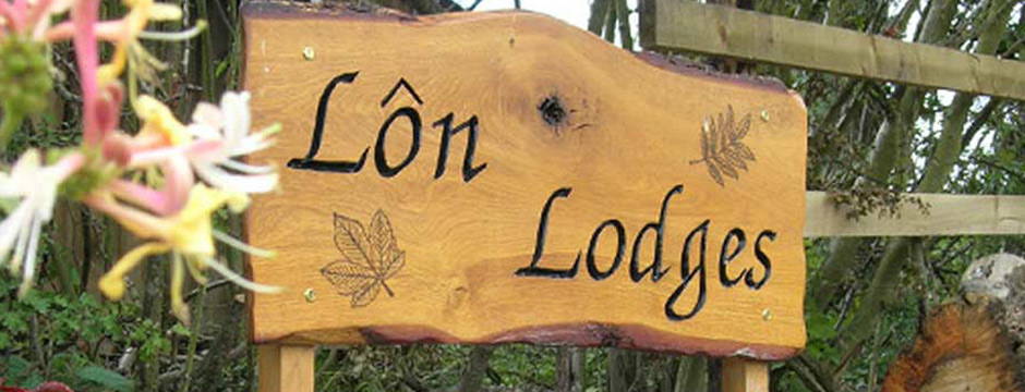 Mid Wales luxury holiday accommodation with hot tubs at Lon Lodges